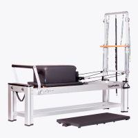 Aluminum Physio Reformer: Tower and box included, versatility and multifunctionality (Upholstery colors available)